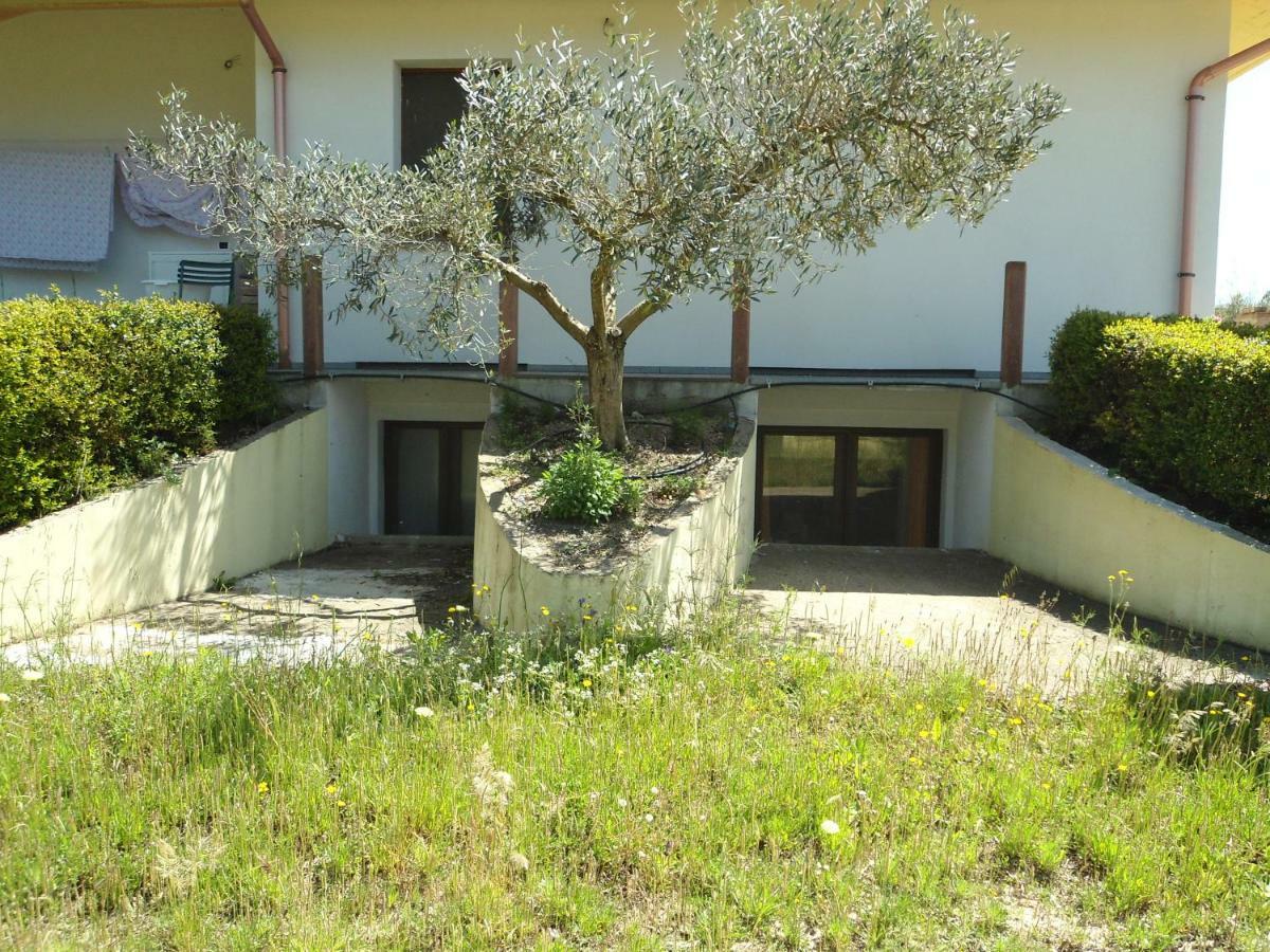 Tra Mare E Monti Apartment Santa Giusta Luaran gambar